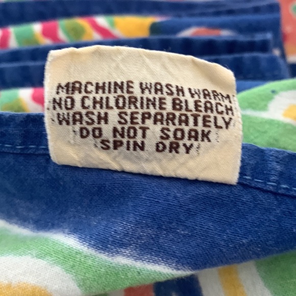 Pomegranate Inc napkins and placemats - Picture 5 of 6